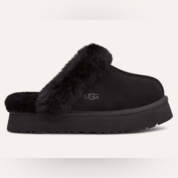 UGG Shoes - UGG Women's Cozy Black Disquette